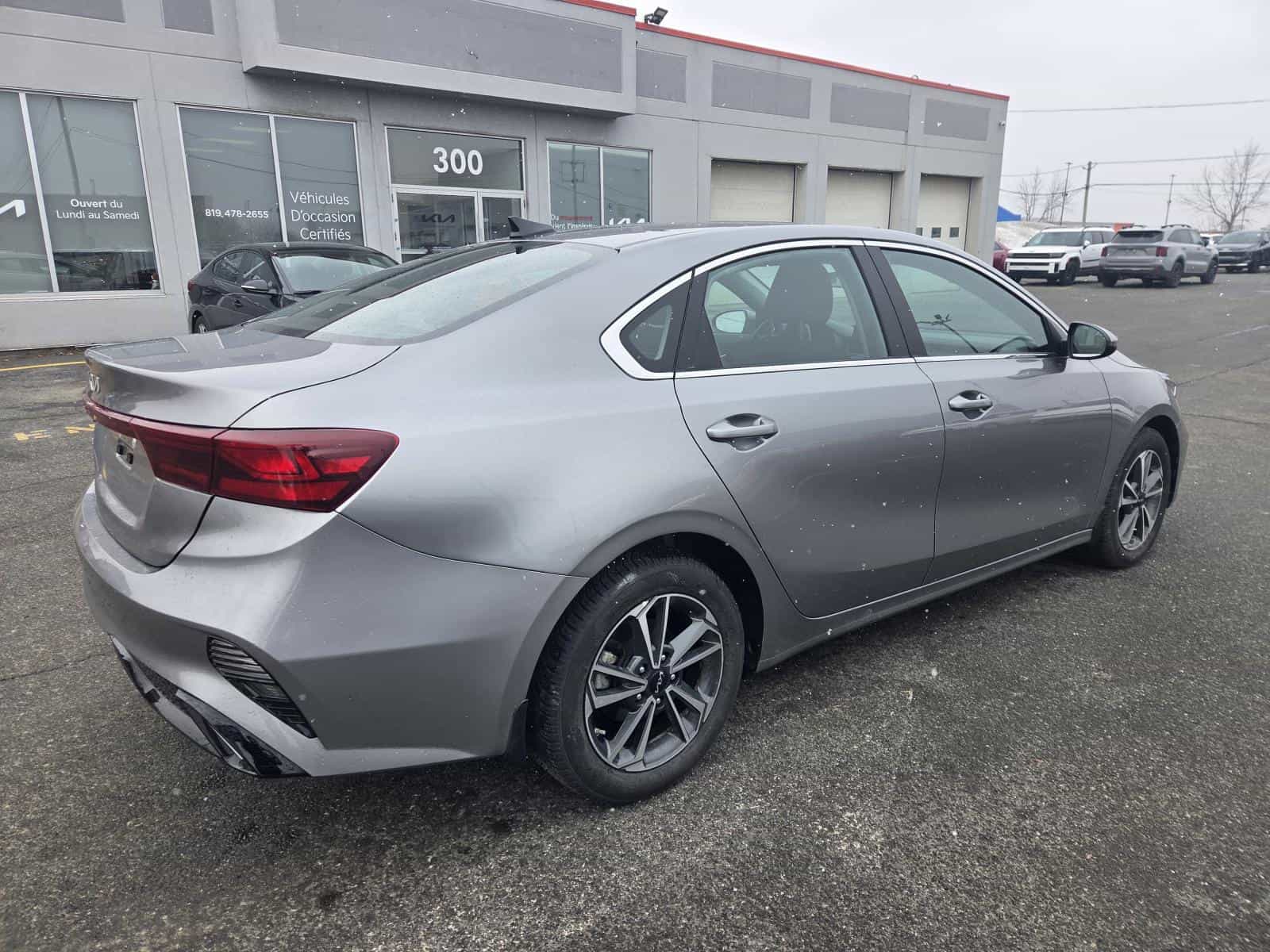 2024 Kia Forte EX - Image 5