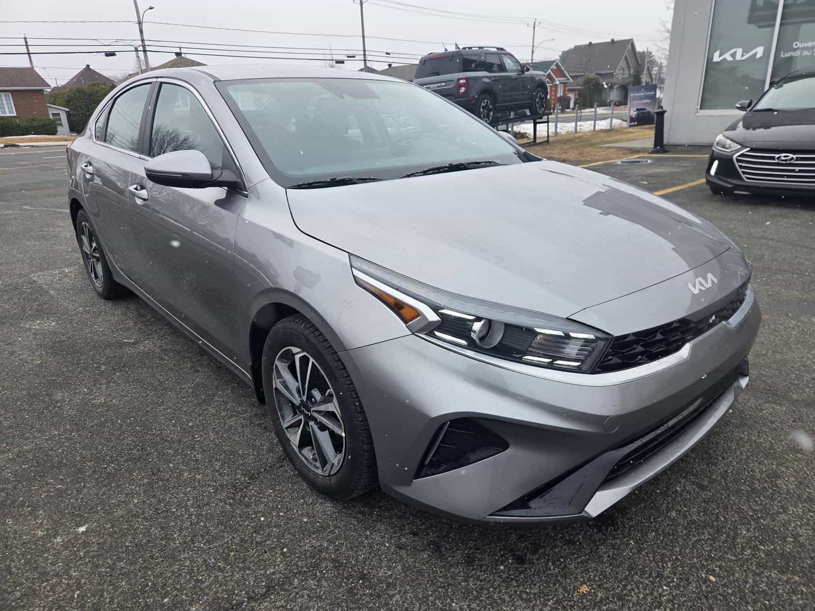 2024 Kia Forte EX - Image 6