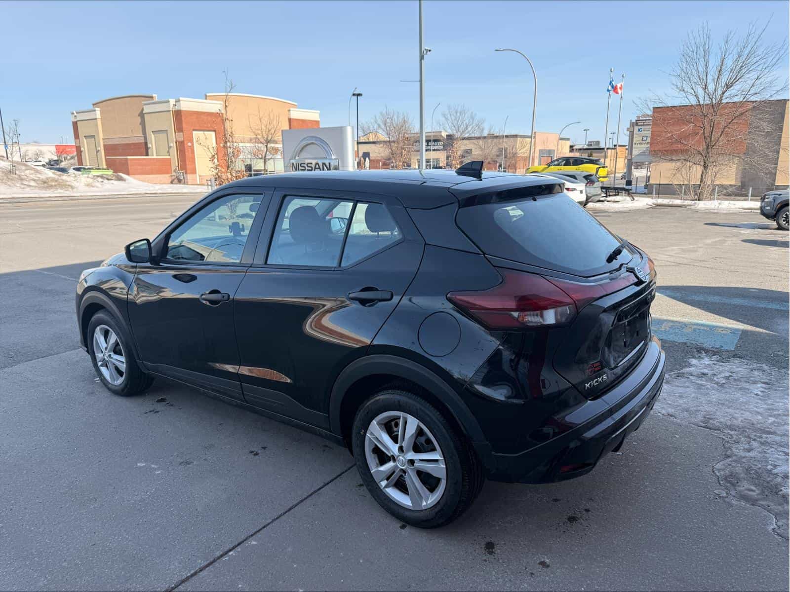 2021 Nissan Kicks S - Image 5