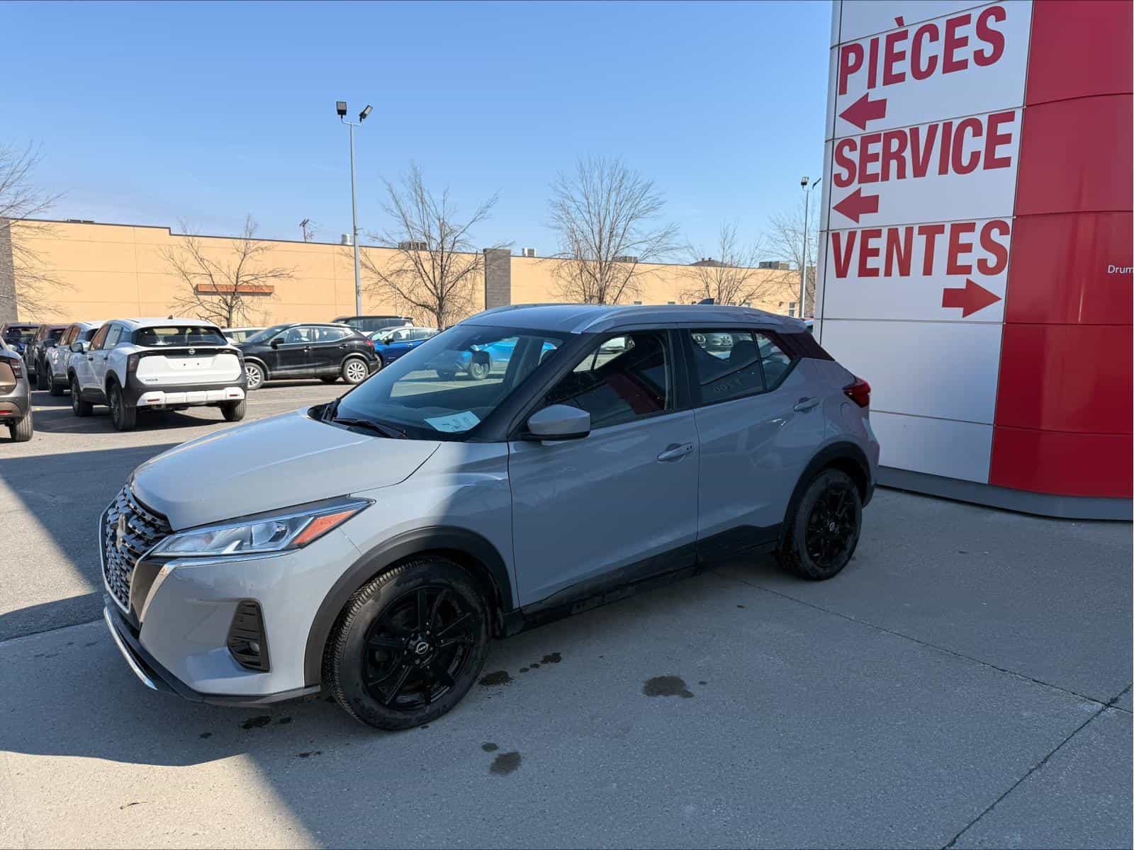 2023 Nissan Kicks SV - Image 5