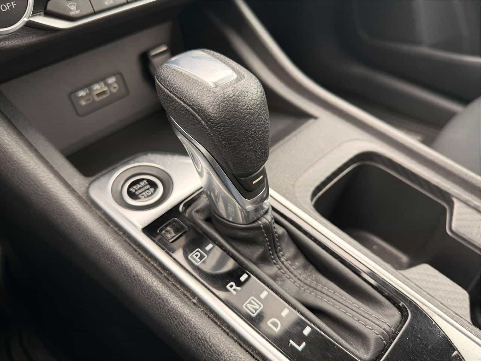 2020 Nissan Sentra SV - Image 14