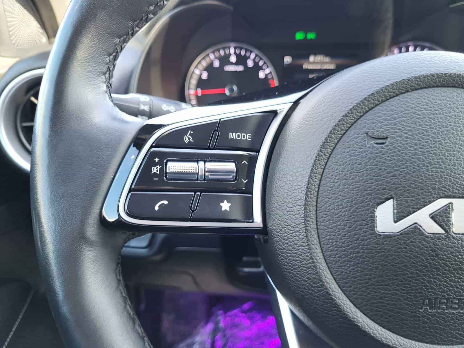 2023 Kia Forte EX - Image 8