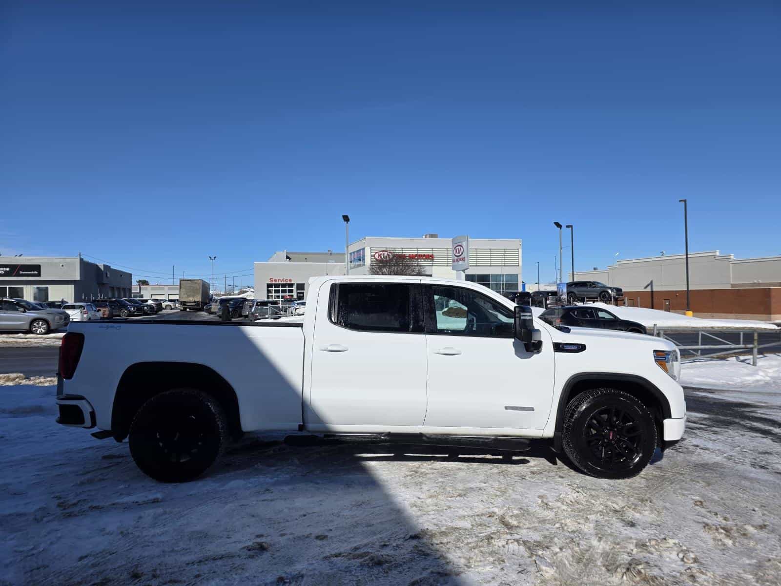 2021 GMC Sierra 1500 Elevation - Image 8