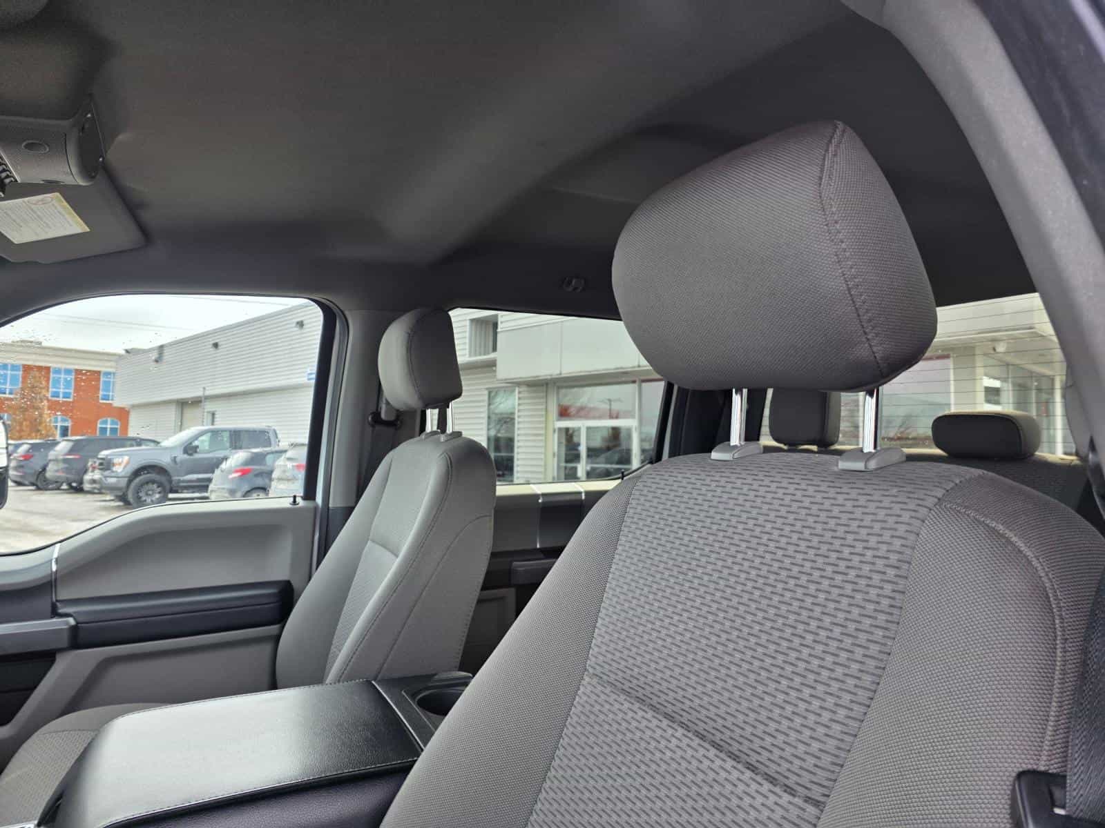 2020 Ford F250 S/D XLT - Image 21