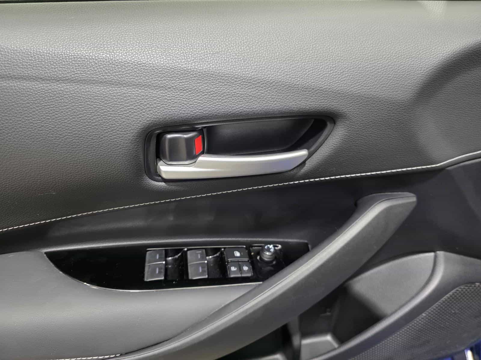 2023 Toyota Corolla SE - Image 20