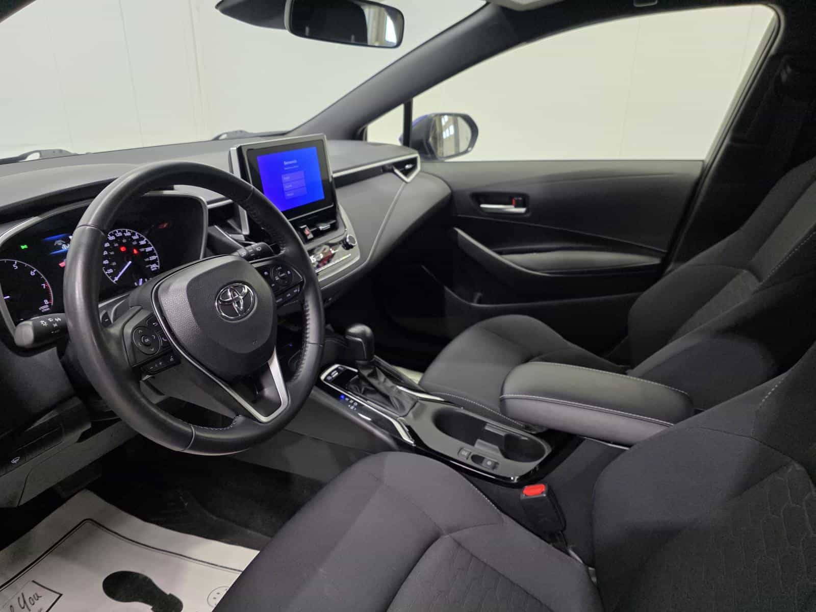 2023 Toyota Corolla SE - Image 12