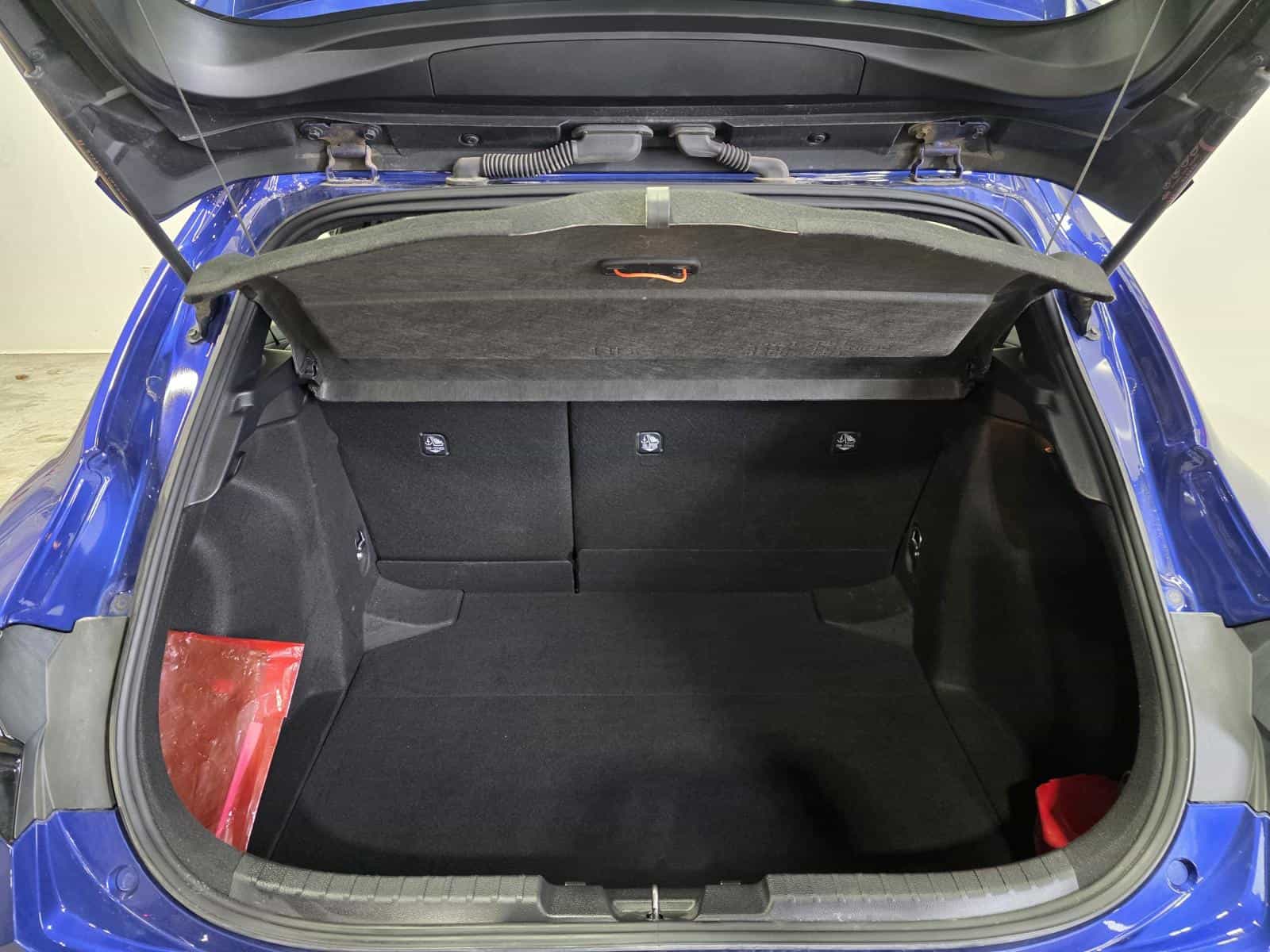 2023 Toyota Corolla SE - Image 11