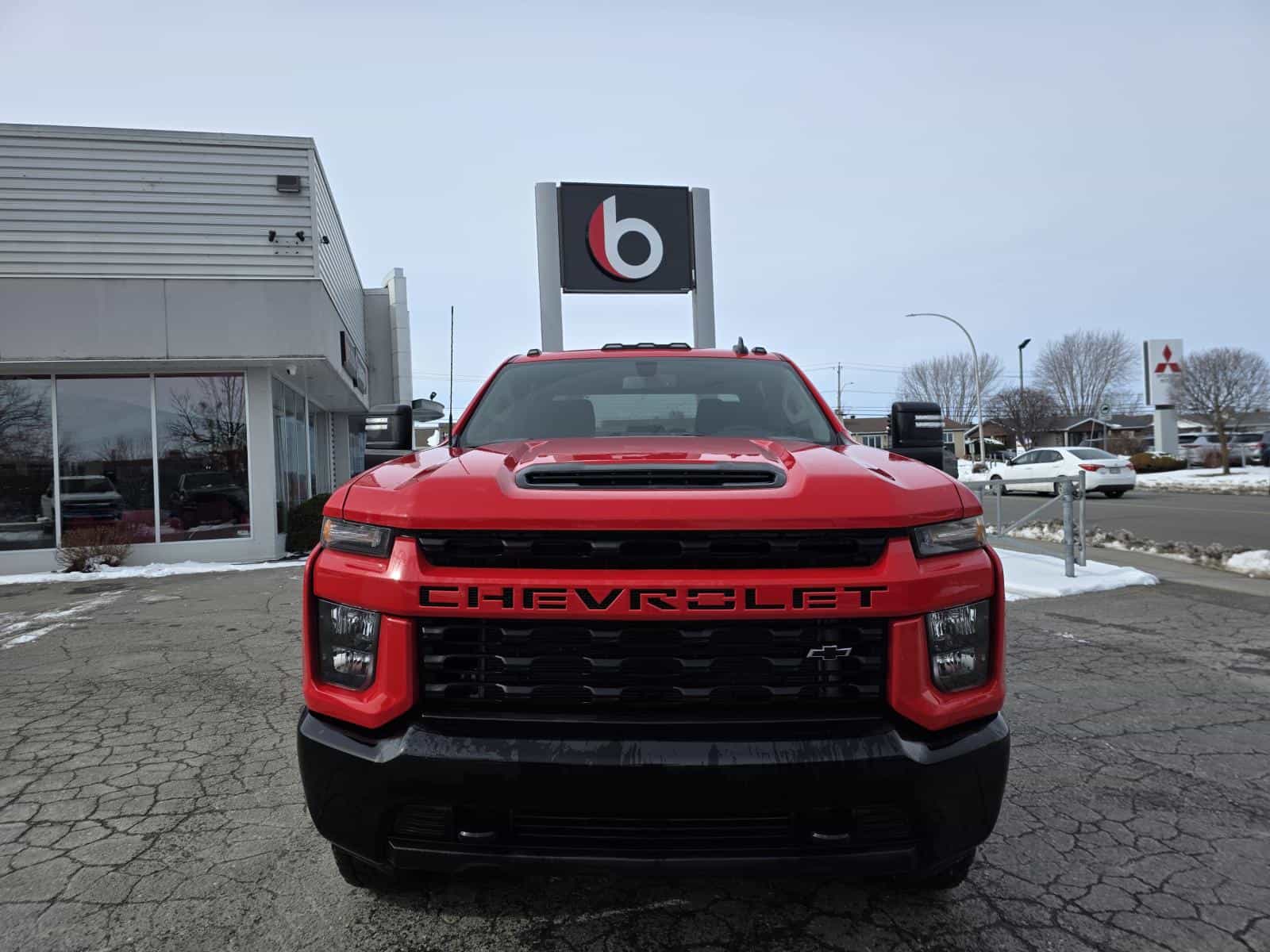 2022 Chevrolet Silverado 2500 Custom - Image 3