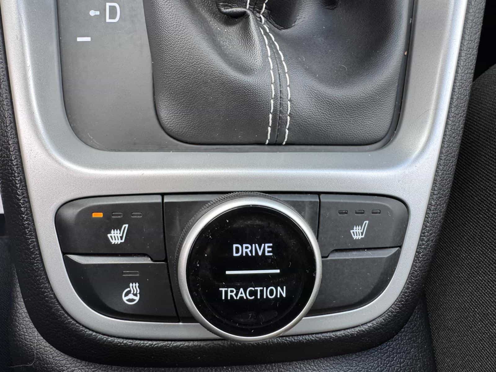 2022 Hyundai Venue Preferred - Image 19