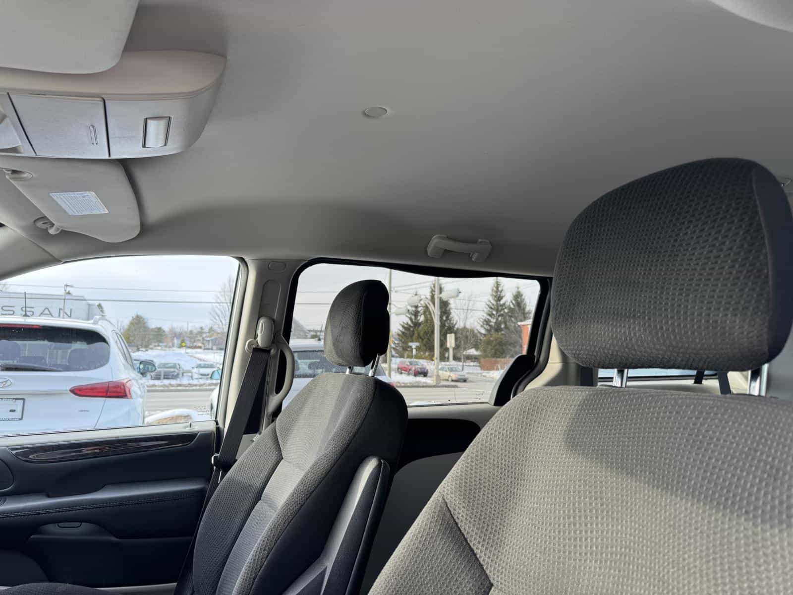 2019 Dodge Grand Caravan SXT - Image 10