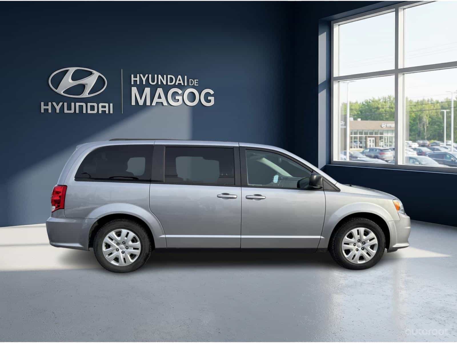 2019 Dodge Grand Caravan SXT - Image 6