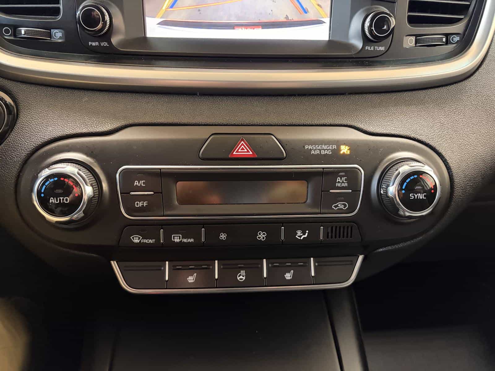 2020 Kia Sorento LX+V6 - Image 14