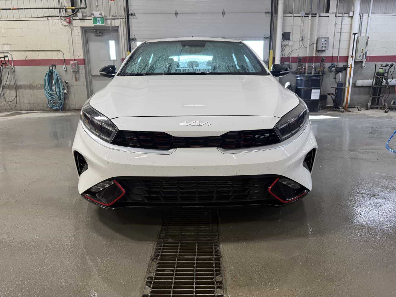 2023 Kia Forte5 GT - Image 2