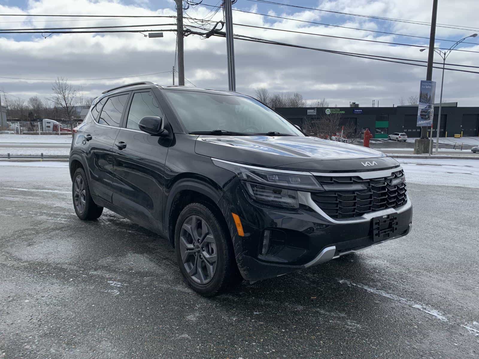 2024 Kia Seltos EX - Image 3