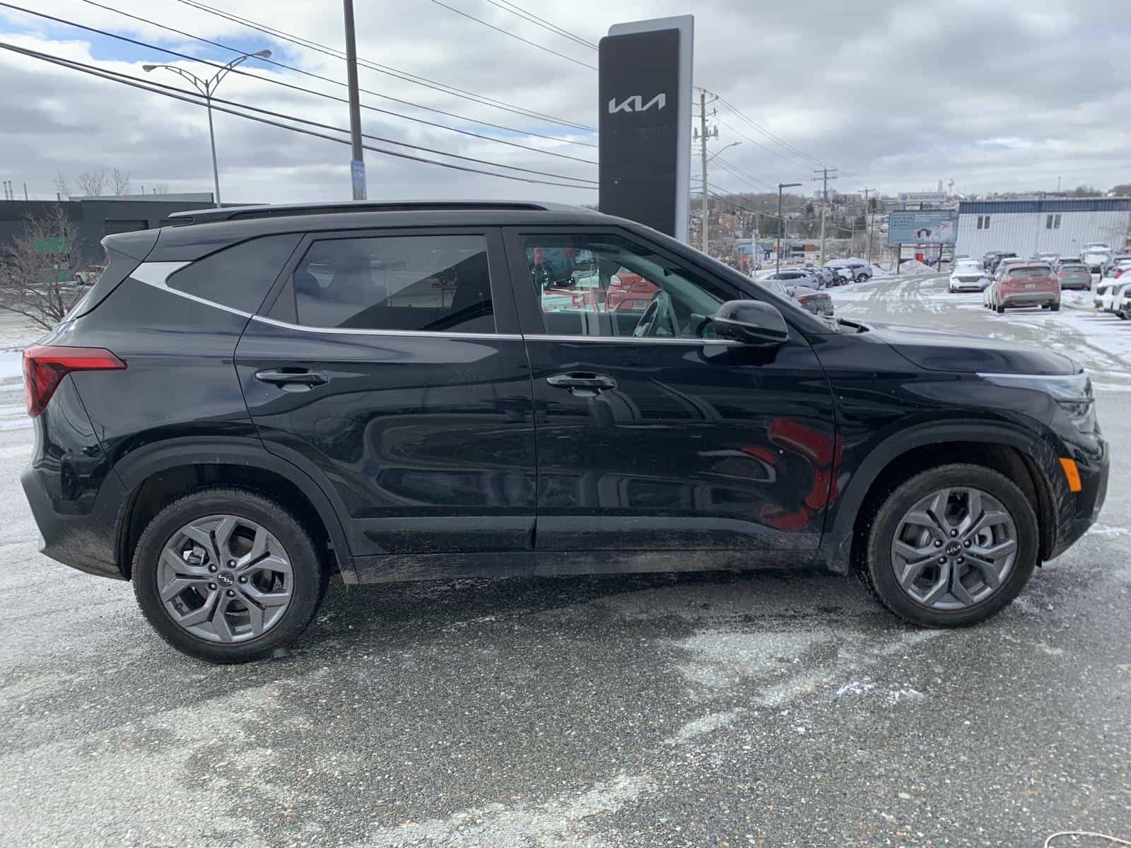 2024 Kia Seltos EX - Image 4