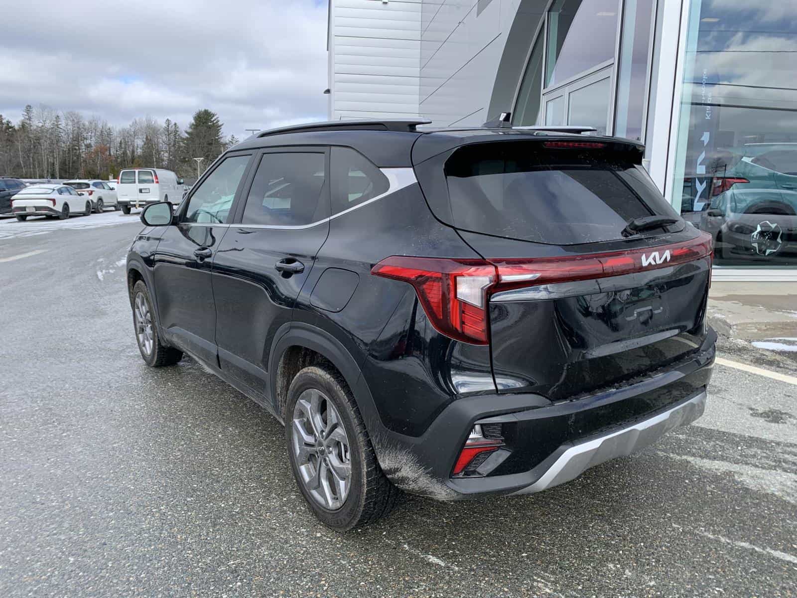 2024 Kia Seltos EX - Image 7