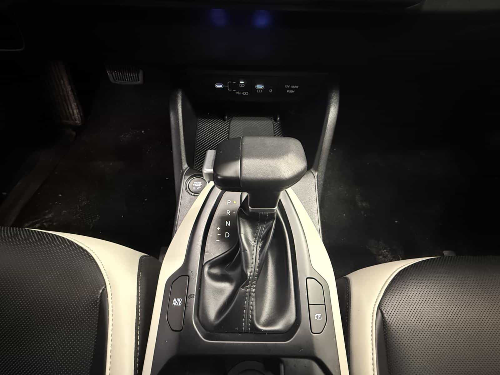 2025 Kia K4 GT-Line Turbo - Image 10