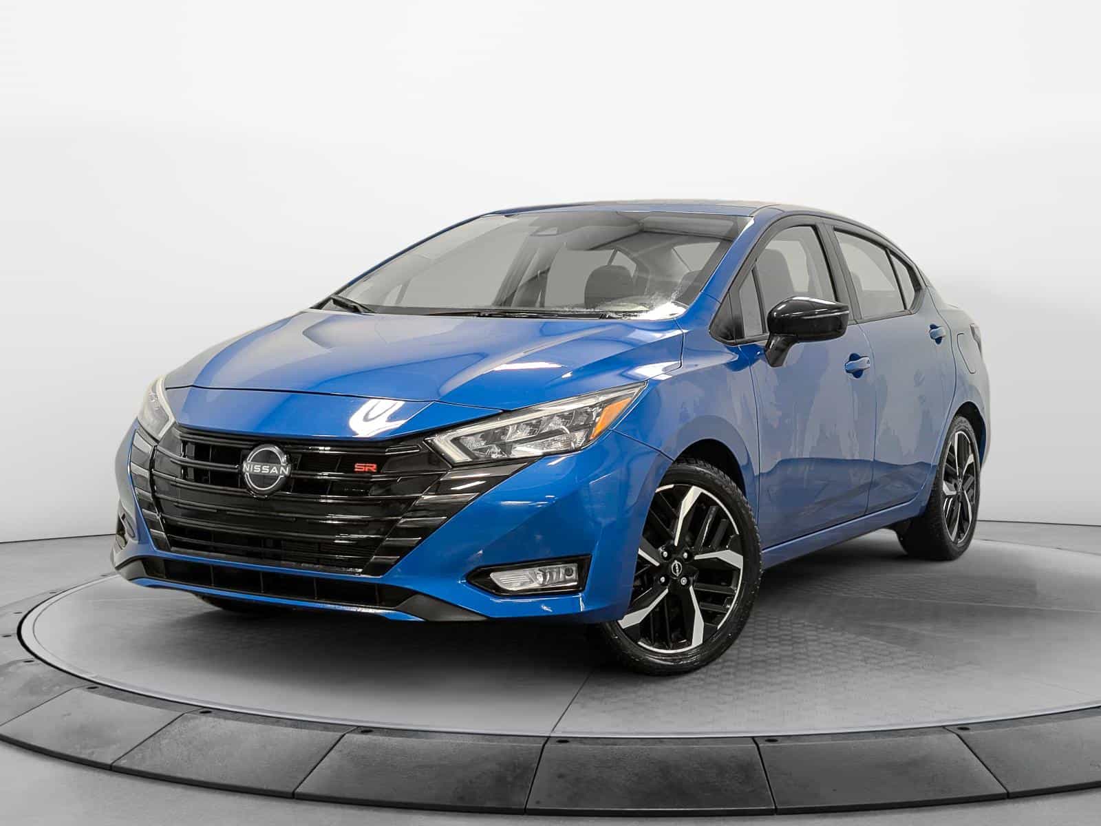 2023 Nissan Versa SR - Image 1