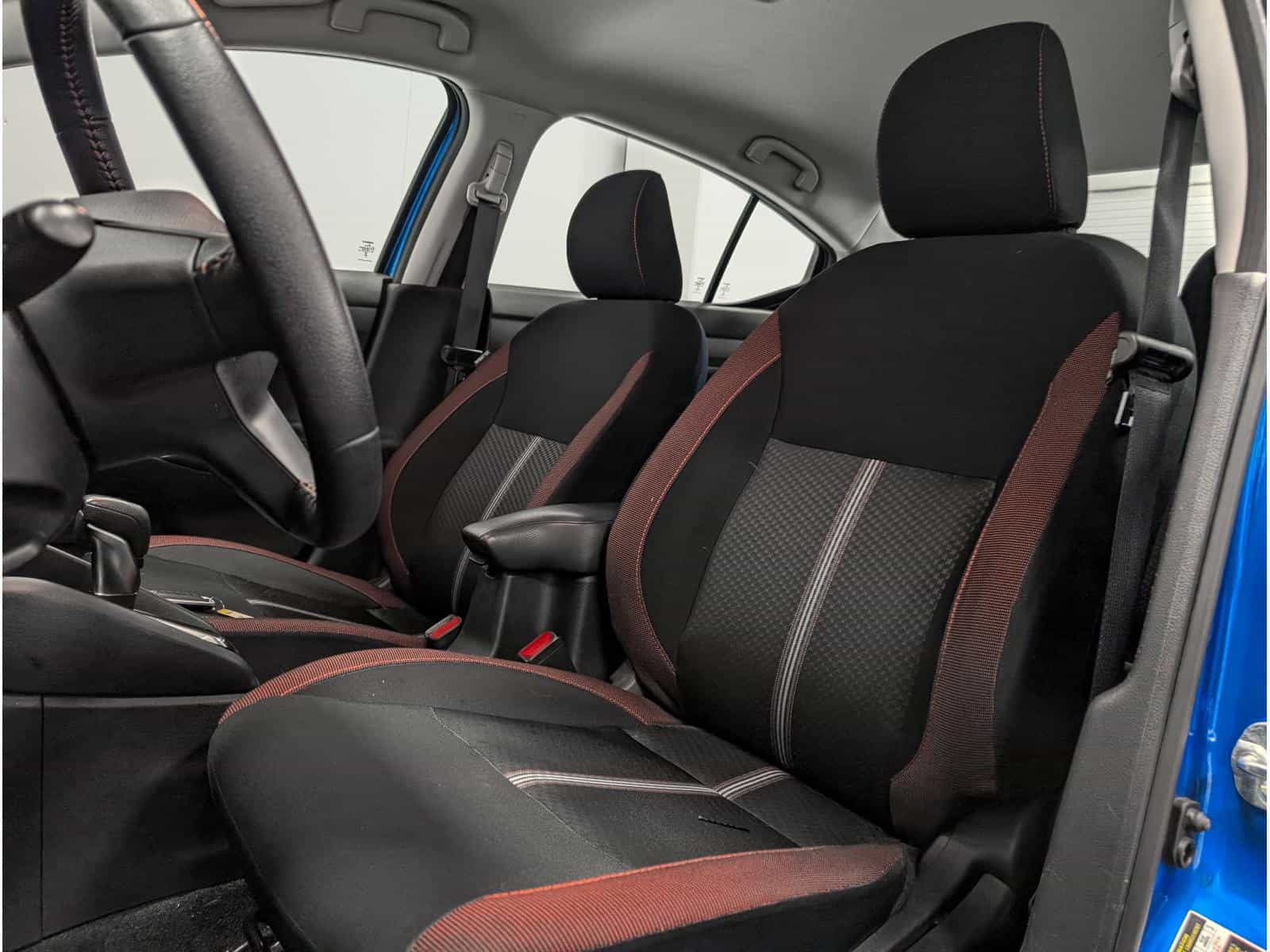 2023 Nissan Versa SR - Image 7