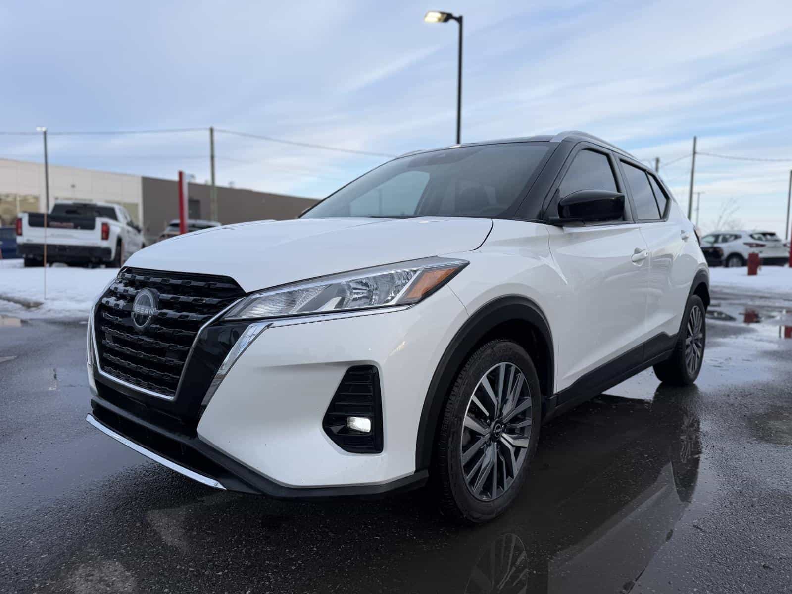 2024 Nissan Kicks SV - Image 2