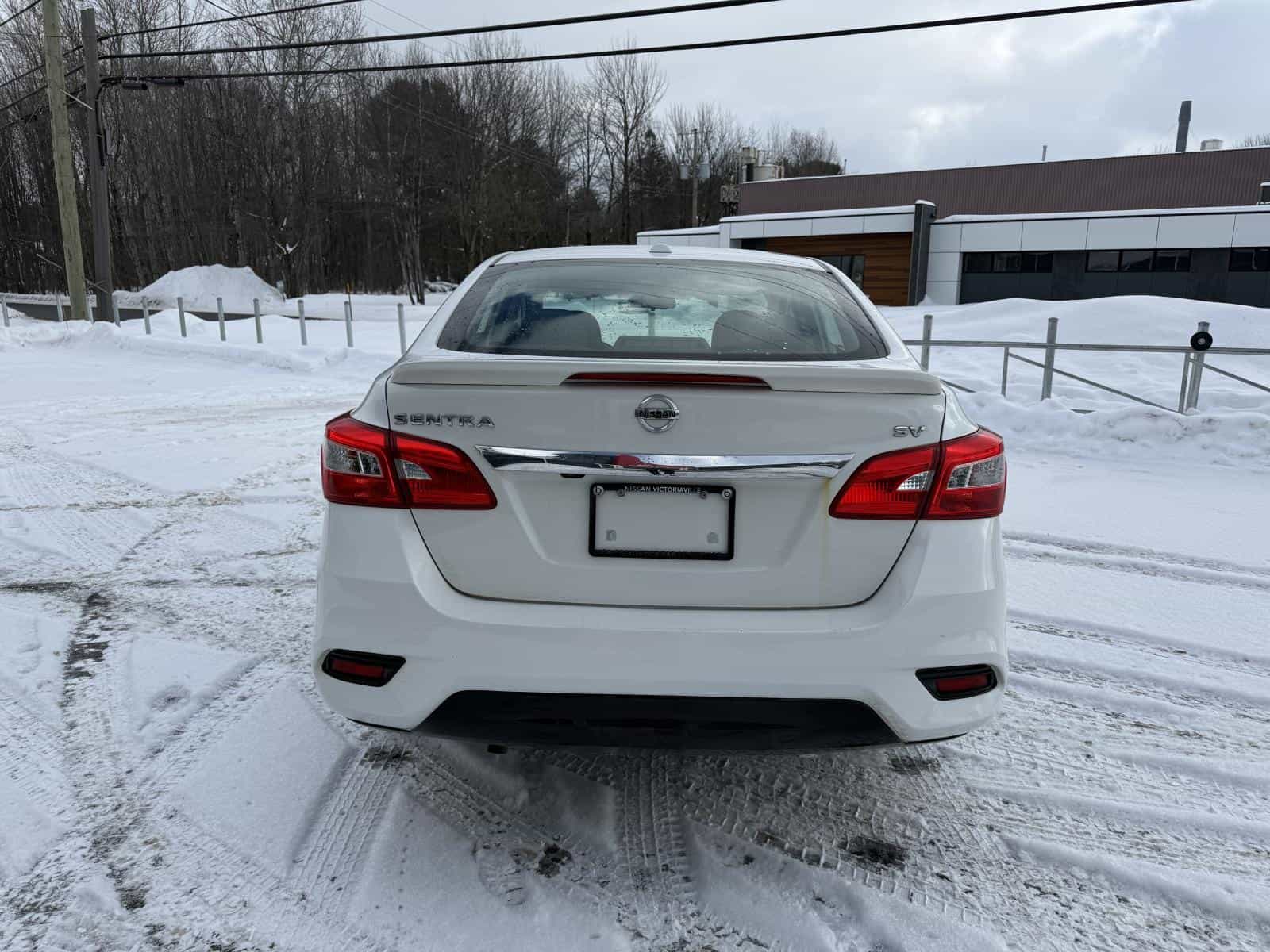 2017 Nissan Sentra SV - Image 7