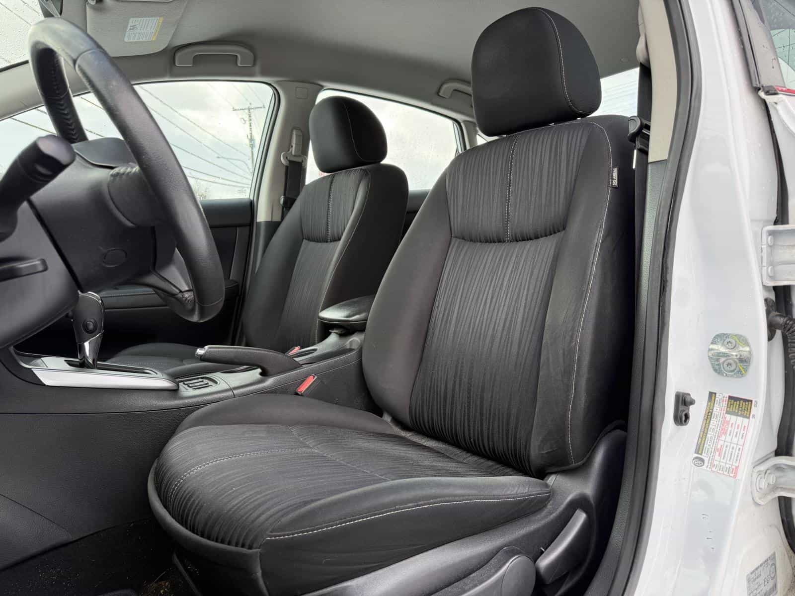 2017 Nissan Sentra SV - Image 11