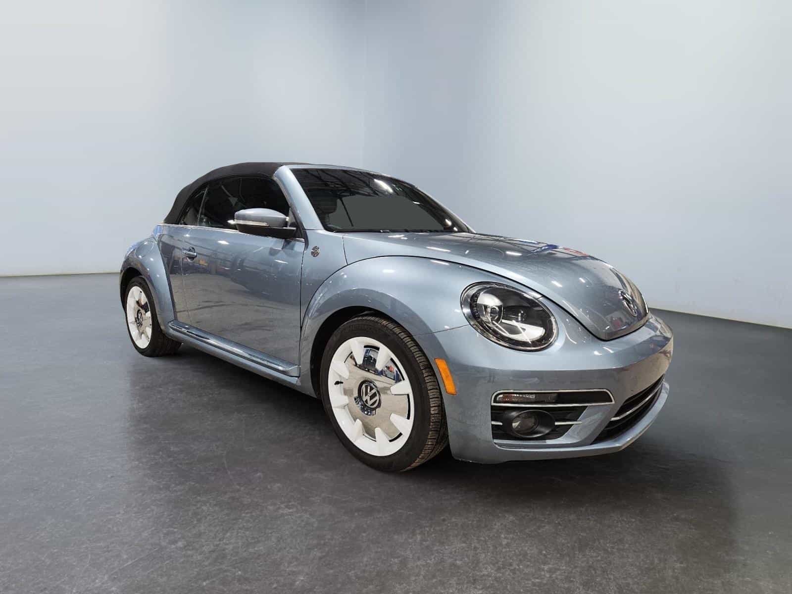 2019 Volkswagen Beetle Wolfsburg Ed - Image 5