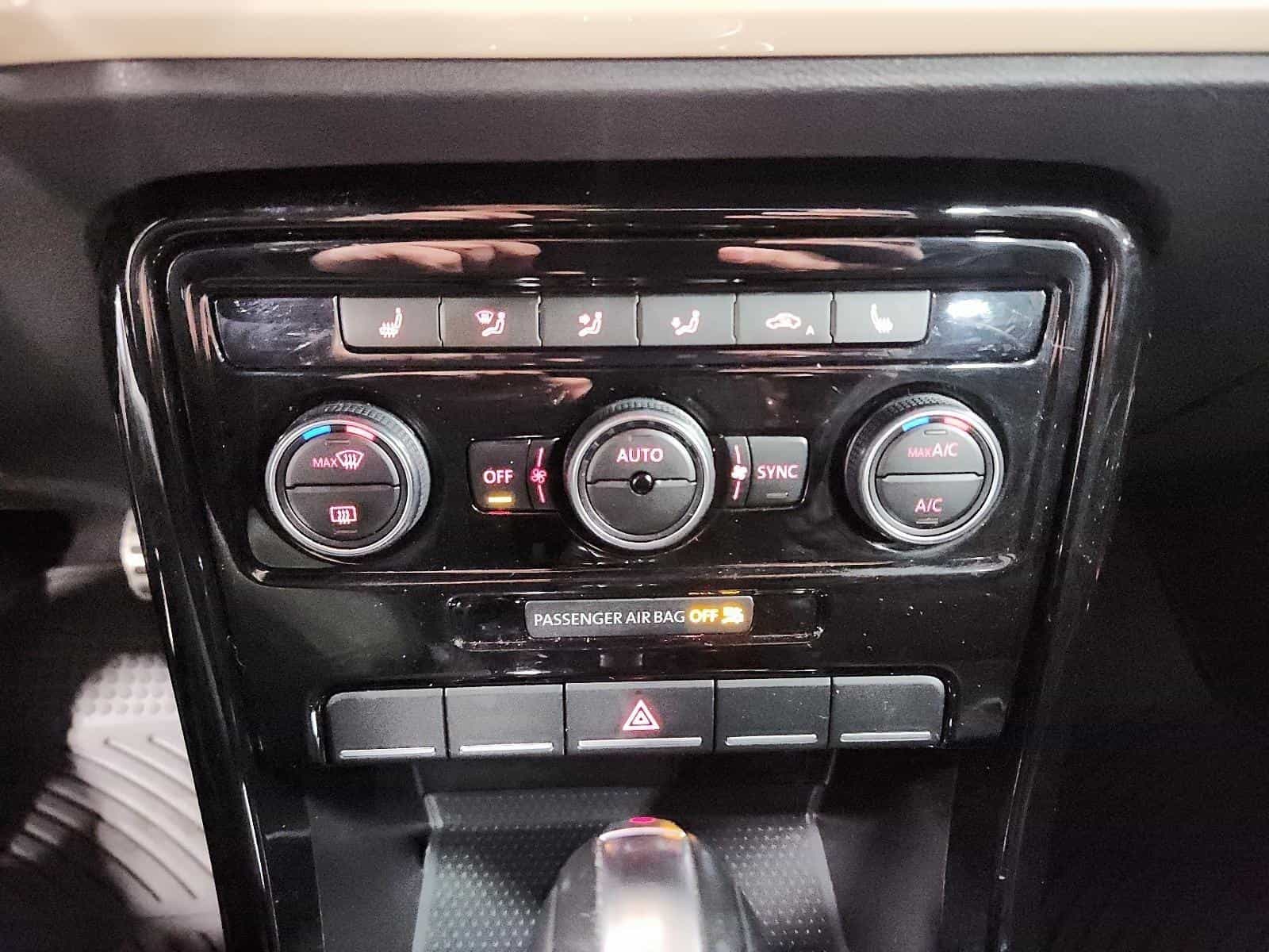 2019 Volkswagen Beetle Wolfsburg Ed - Image 26