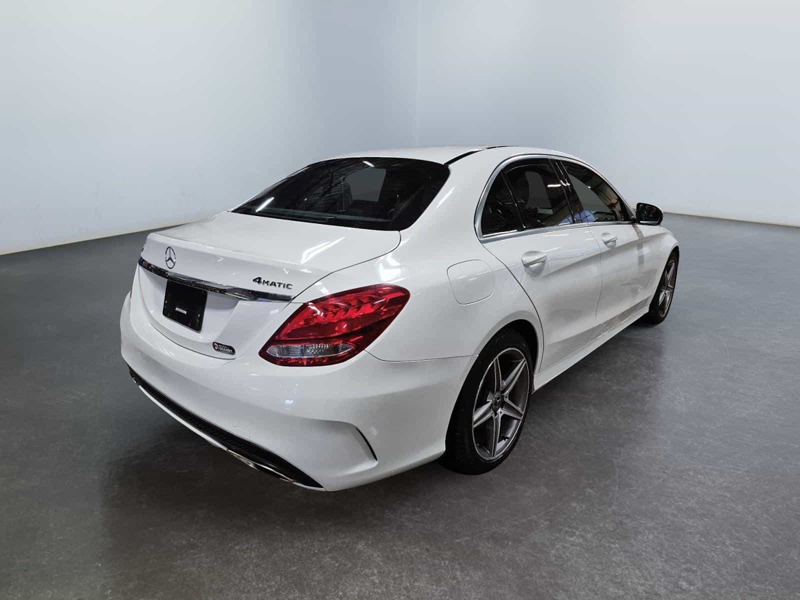 2018 Mercedes-Benz C-Class C300 - Image 9