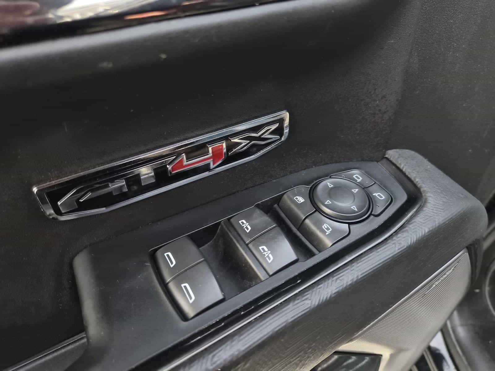 2024 GMC Sierra 1500 AT4X - Image 14