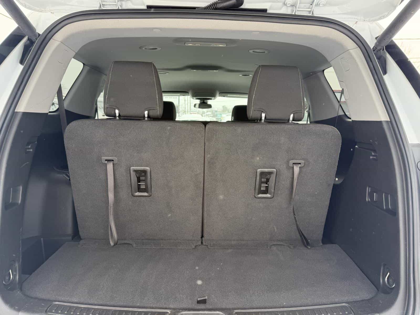 2021 GMC Acadia SLE - Image 18