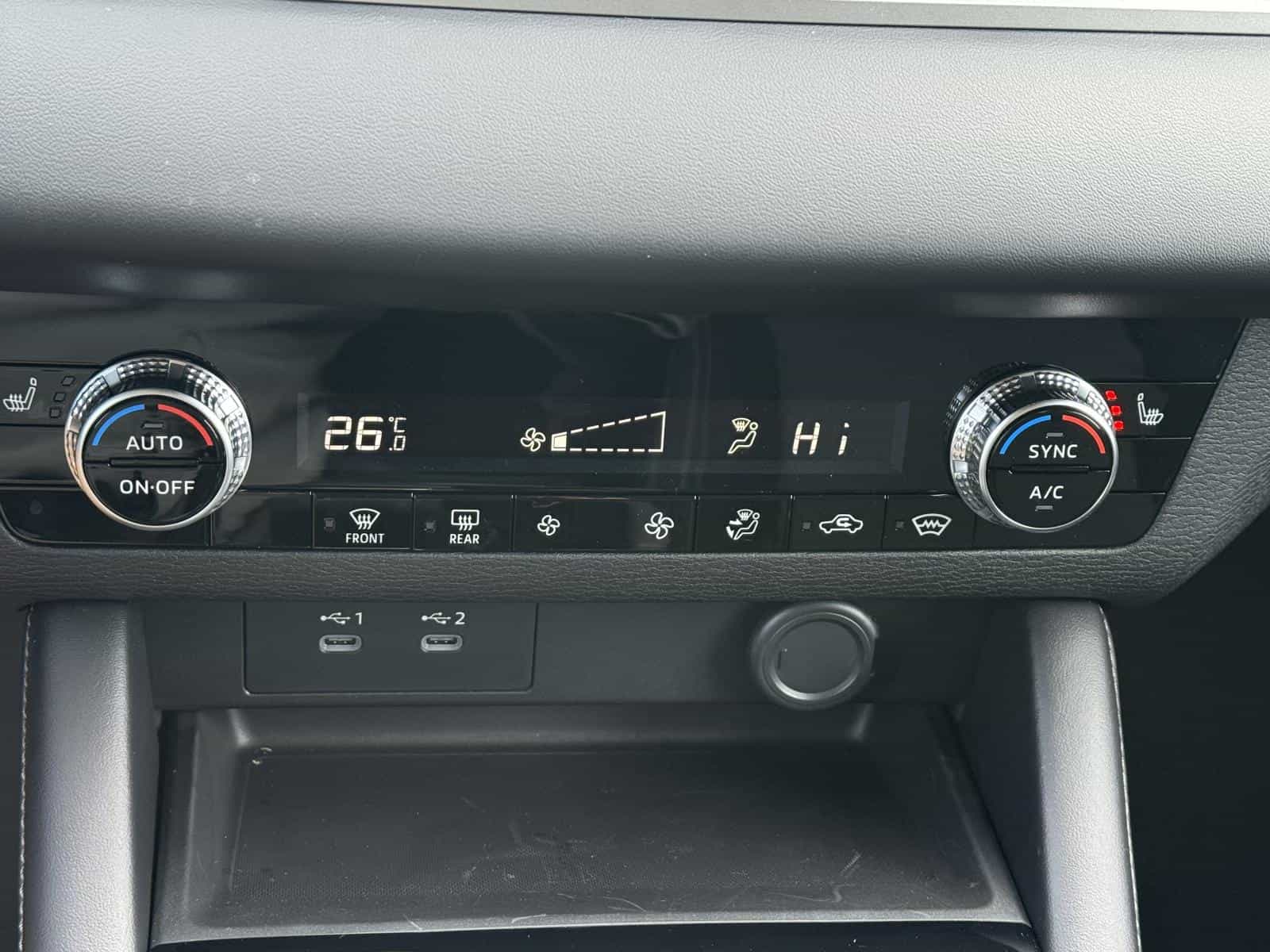 2025 Mitsubishi Outlander ES - Image 20