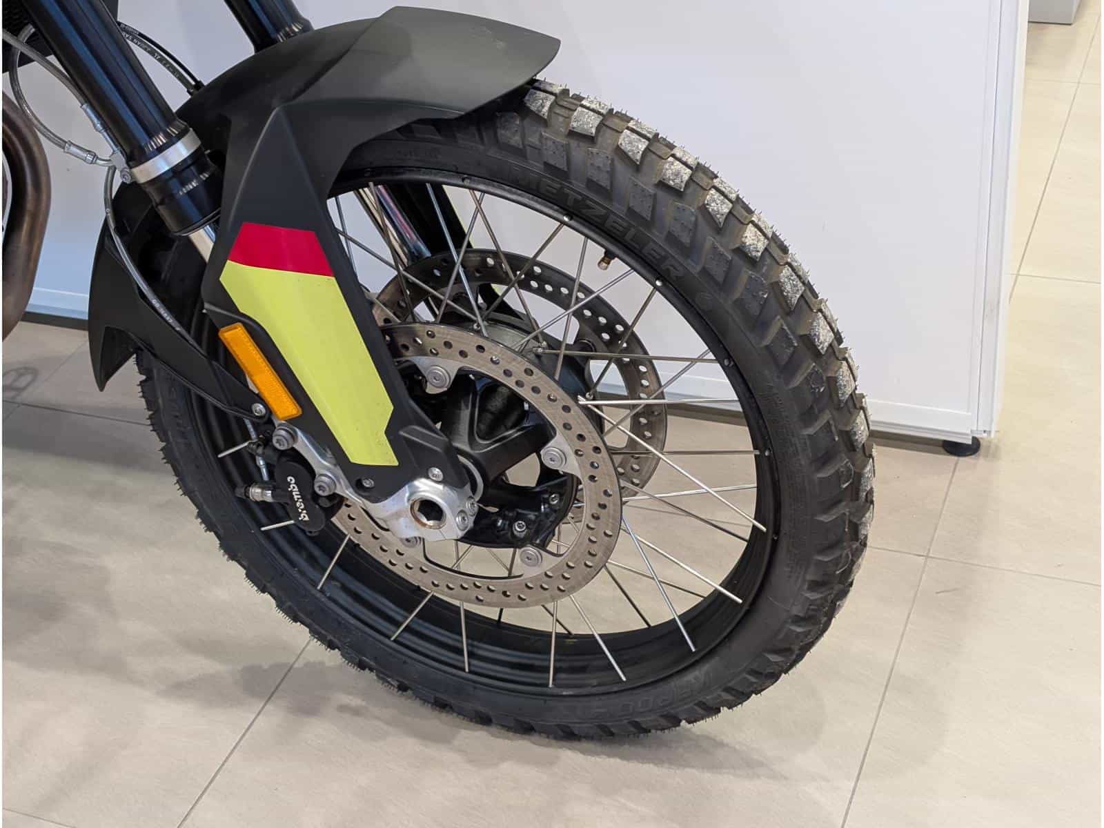 2024 BMW F 900 - Image 4