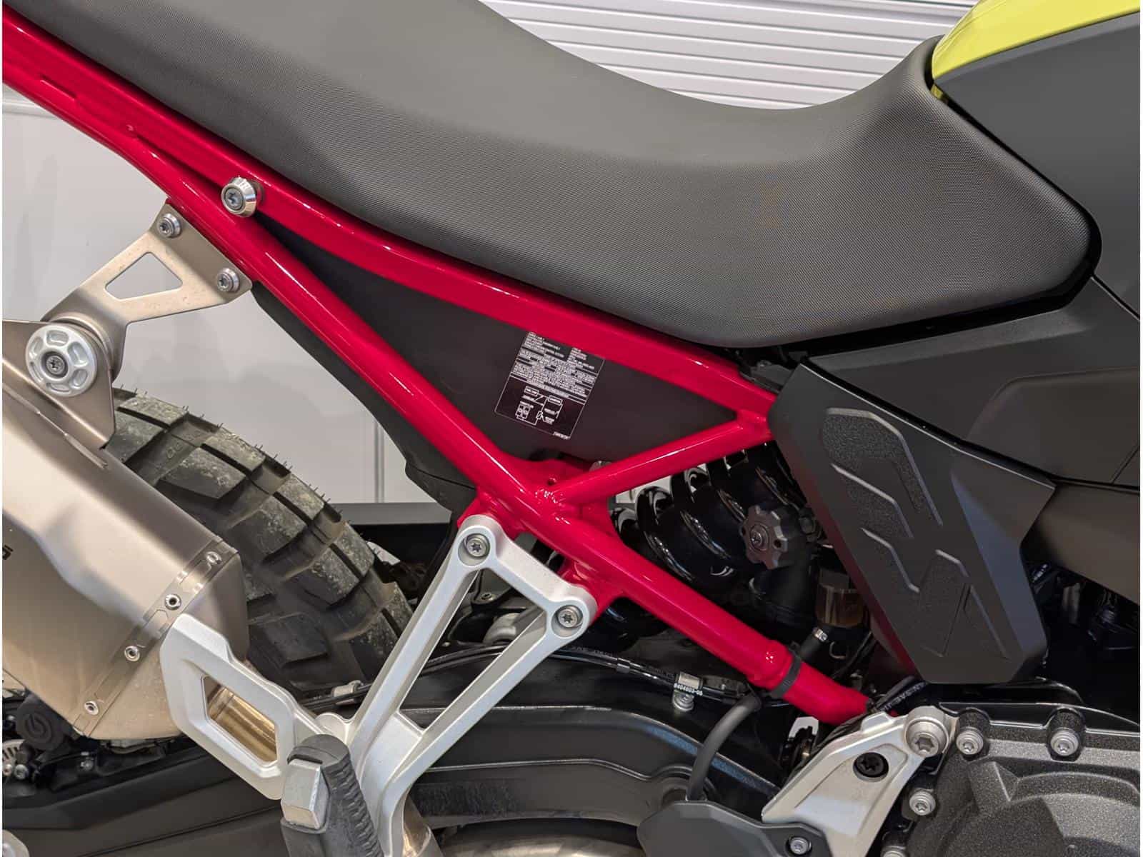 2024 BMW F 900 - Image 15