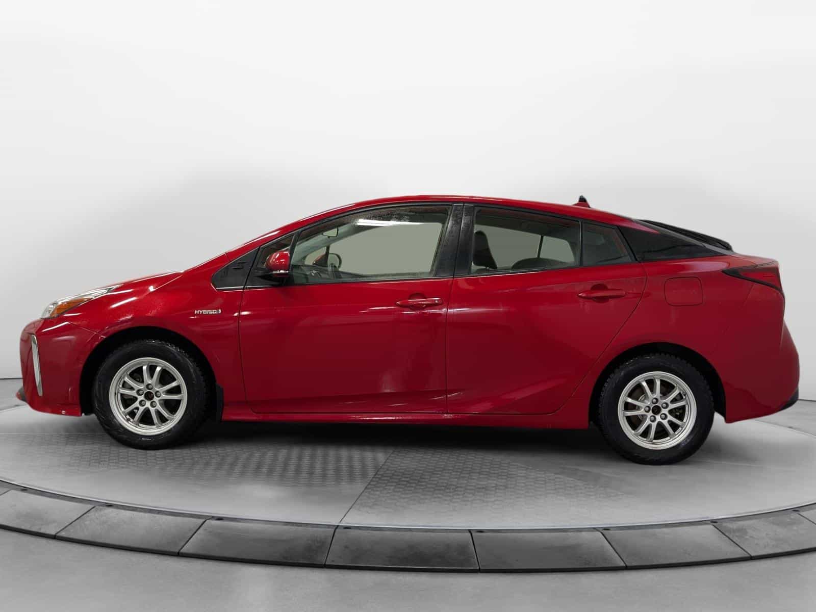 2019 Toyota Prius Base - Image 2