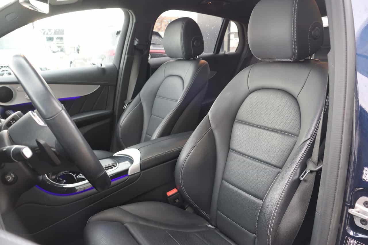 2023 Mercedes-Benz GLC-Class GLC300 - Image 3