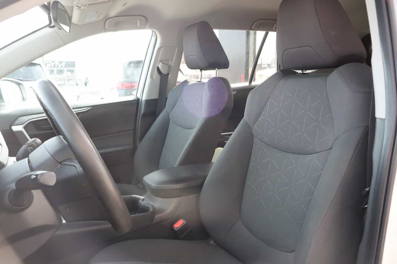 2024 Toyota Rav4 LE - Image 11