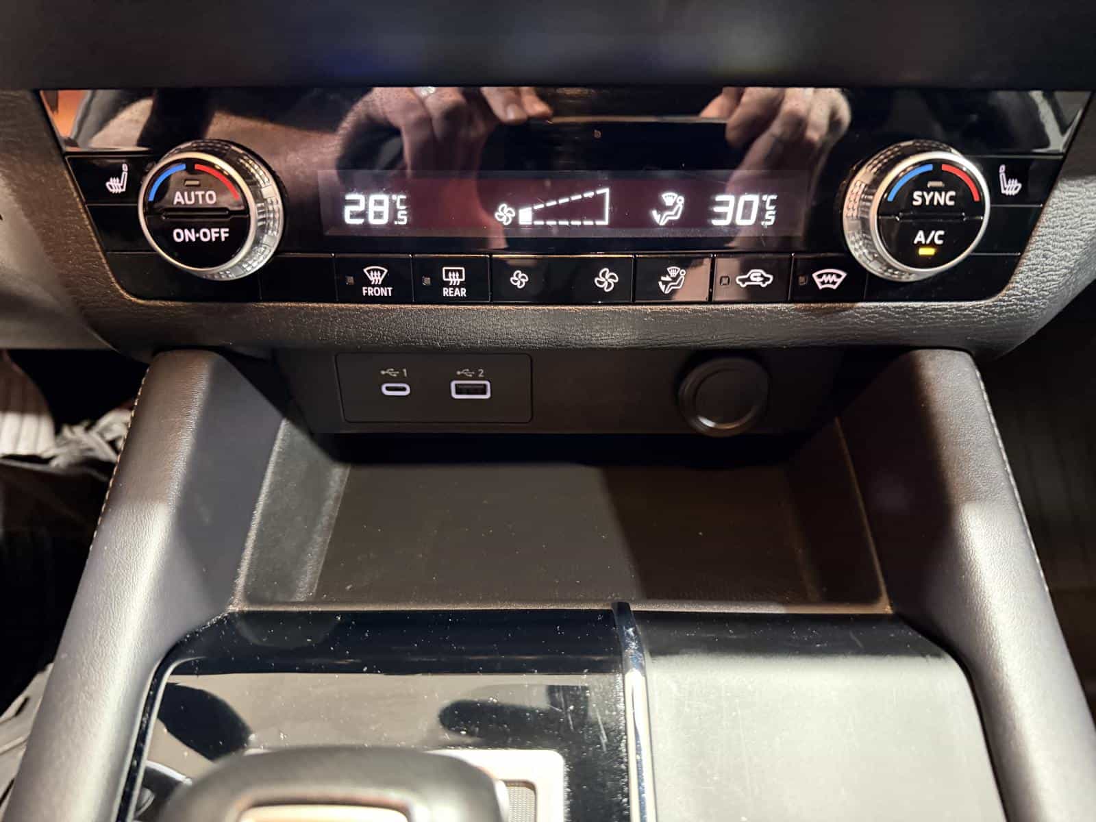 2024 Mitsubishi Outlander ES - Image 26