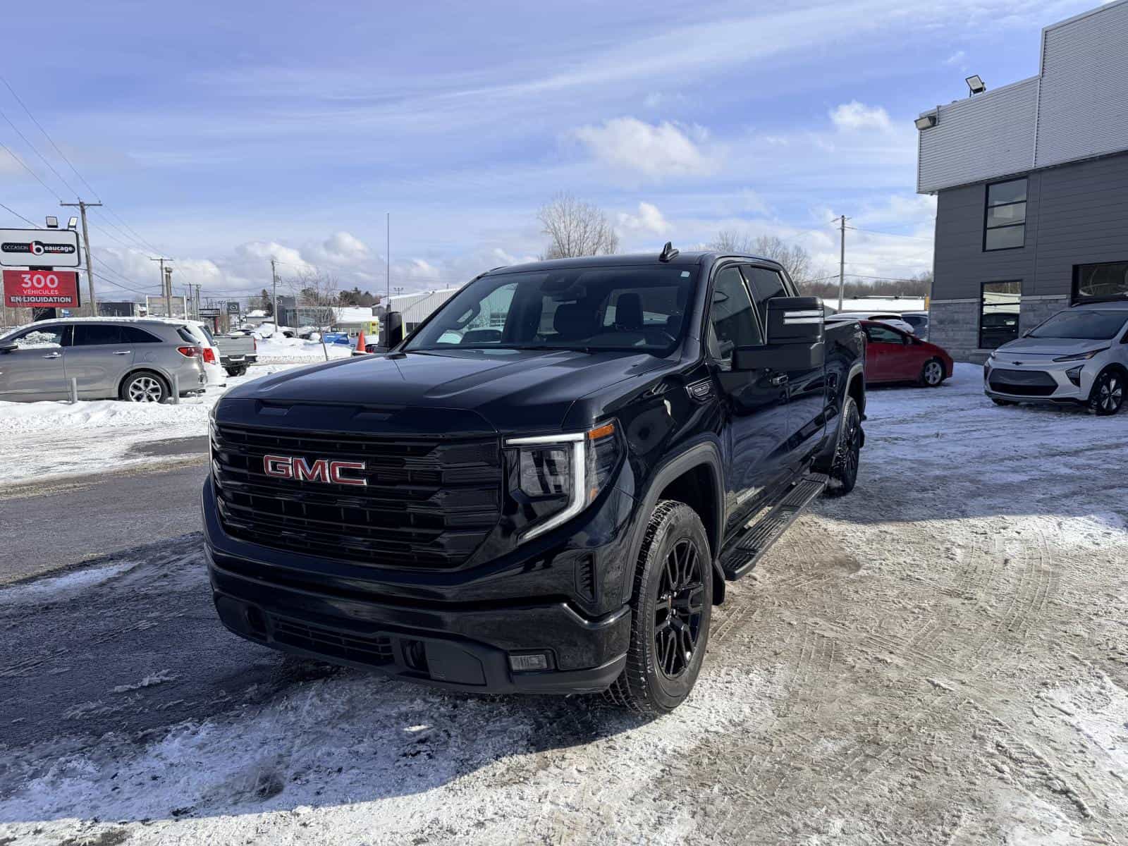 2024 GMC Sierra 1500 Elevation - Image 1