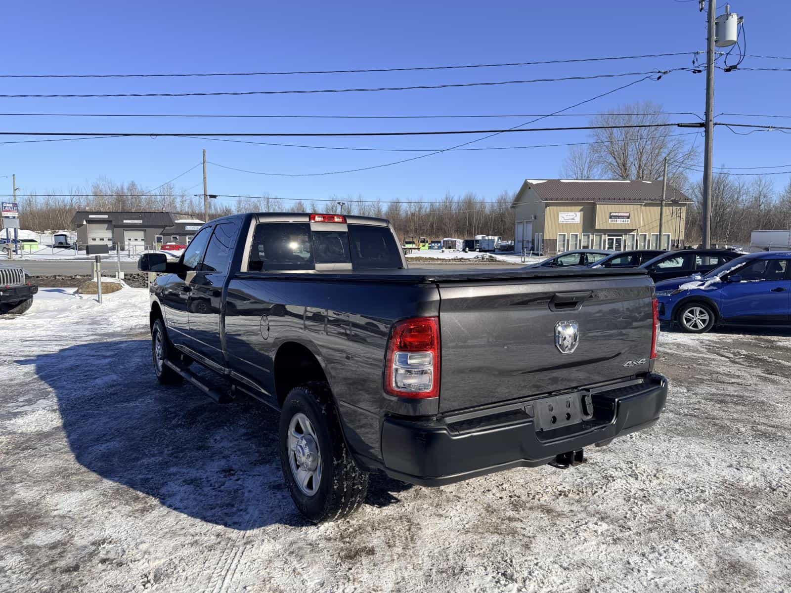 2022 RAM 3500 Tradesman - Image 4