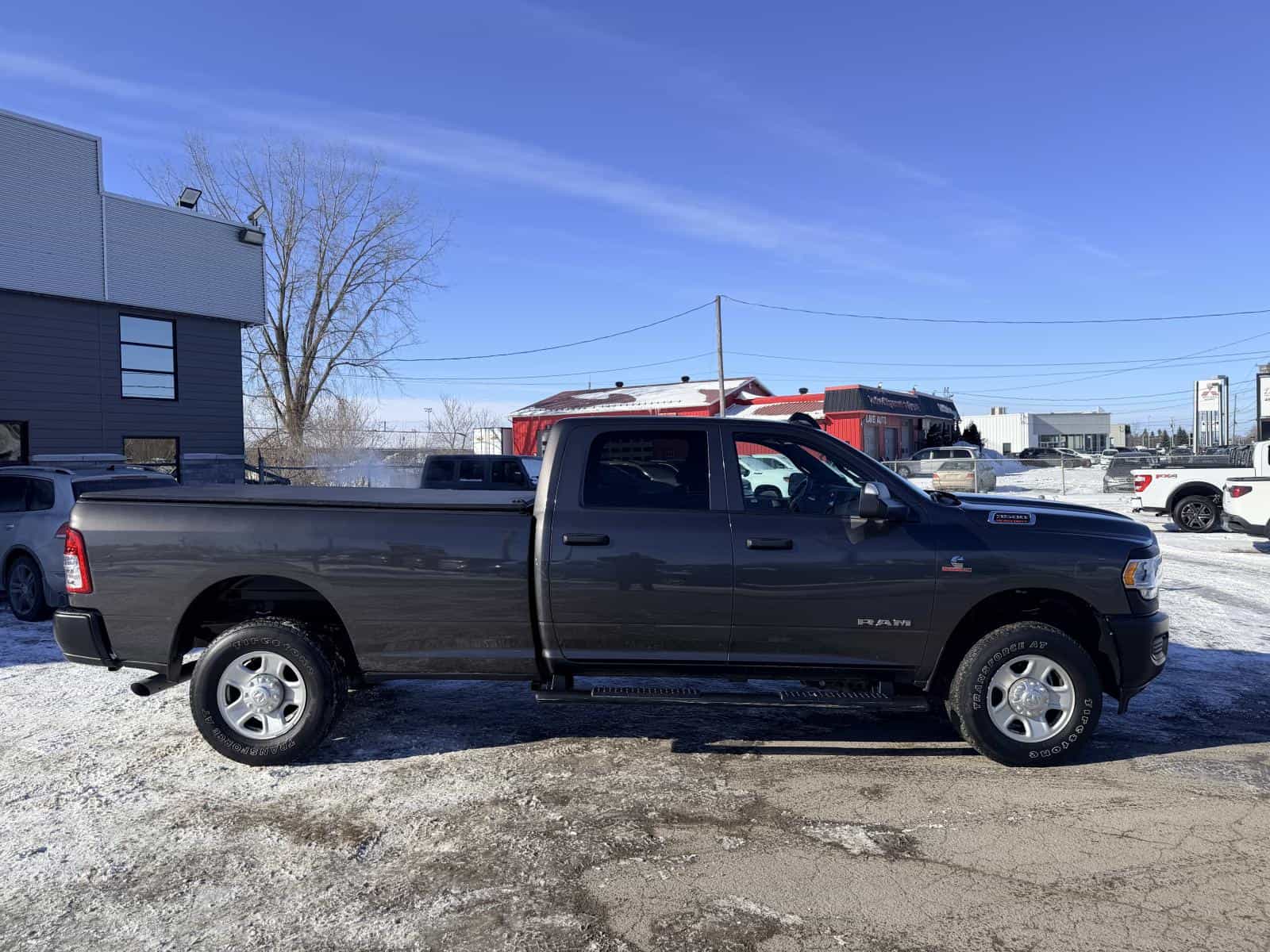 2022 RAM 3500 Tradesman - Image 9