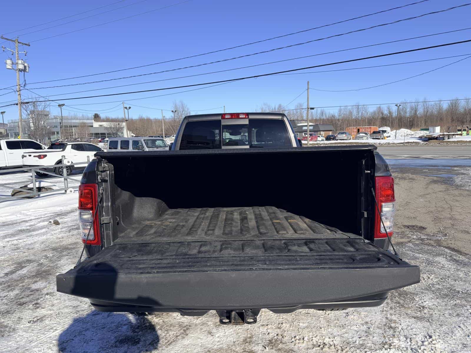 2022 RAM 3500 Tradesman - Image 7