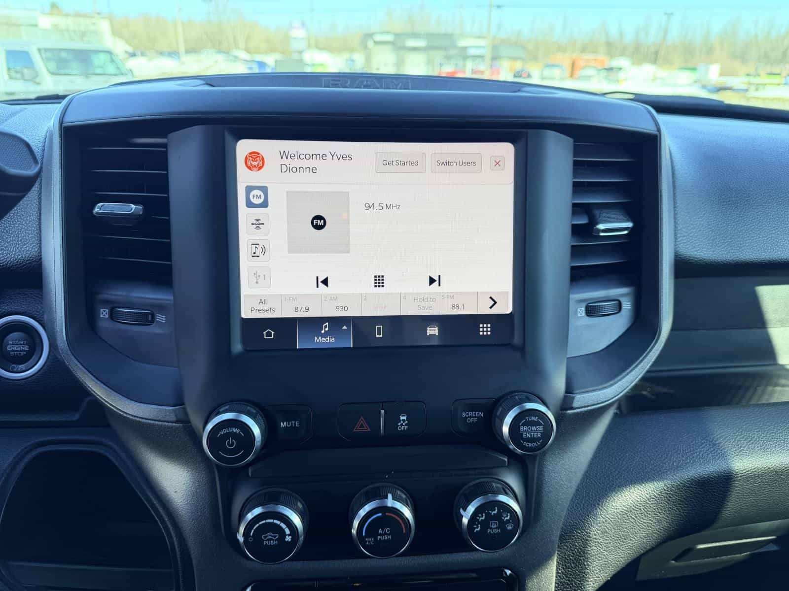 2022 RAM 3500 Tradesman - Image 25