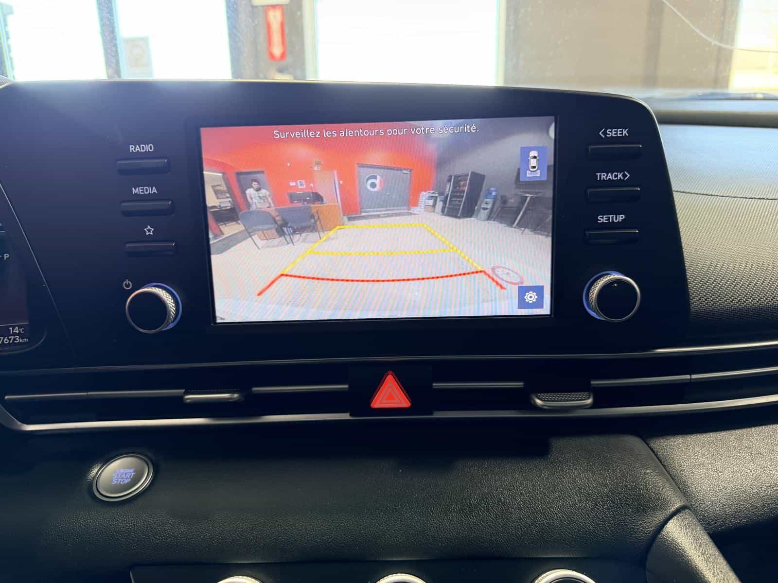 2022 Hyundai Elantra Preferred - Image 23