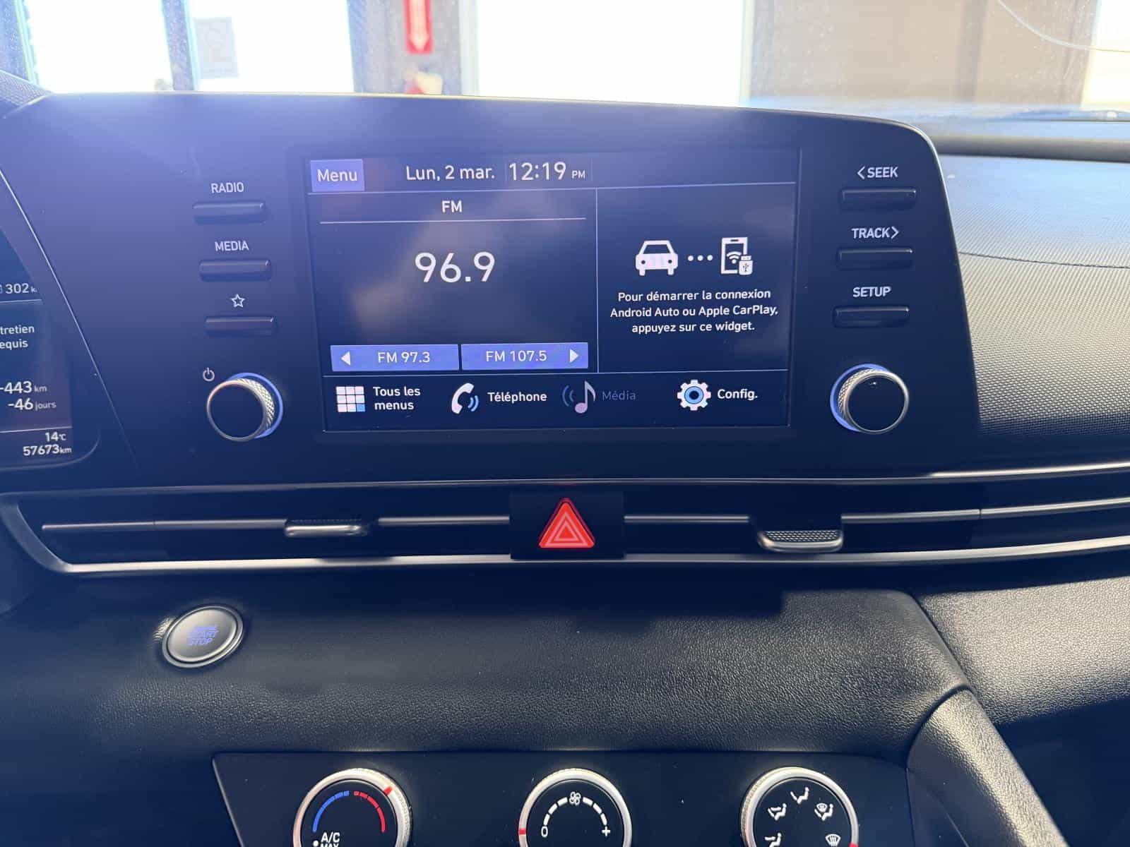 2022 Hyundai Elantra Preferred - Image 21