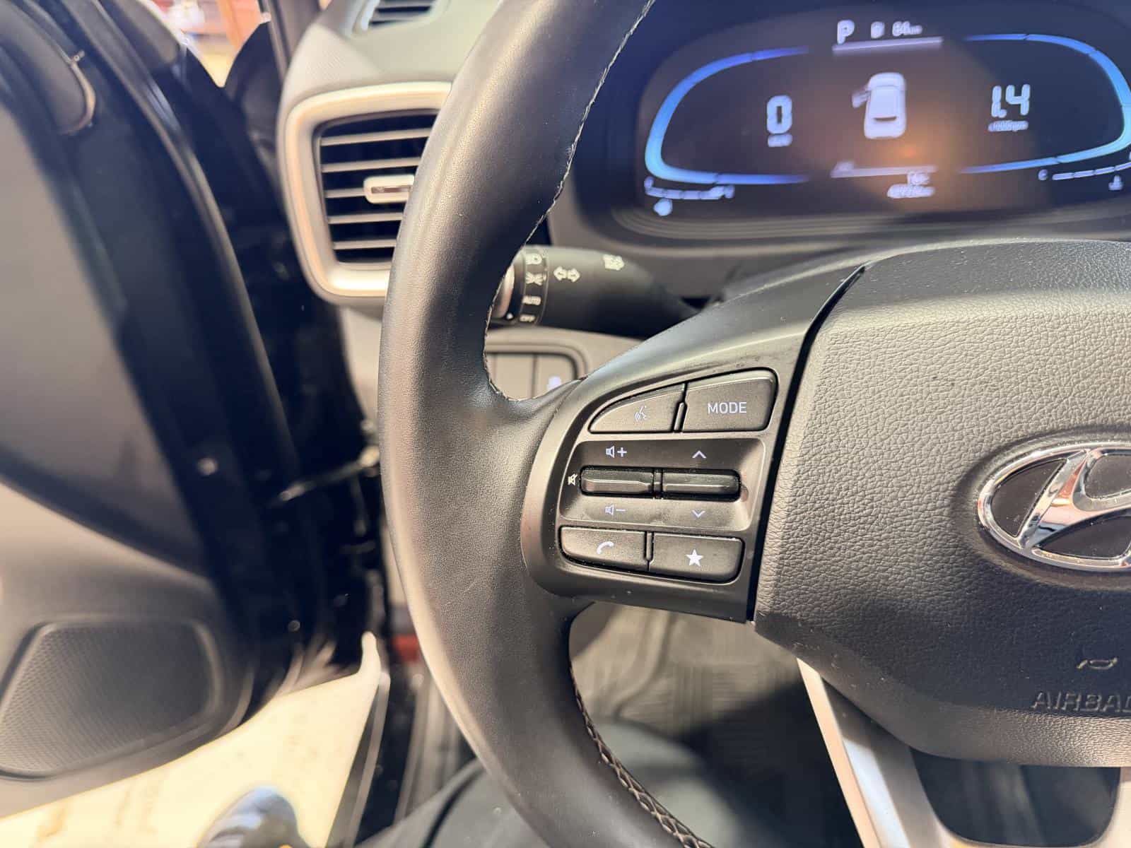 2023 Hyundai Venue Preferred - Image 20