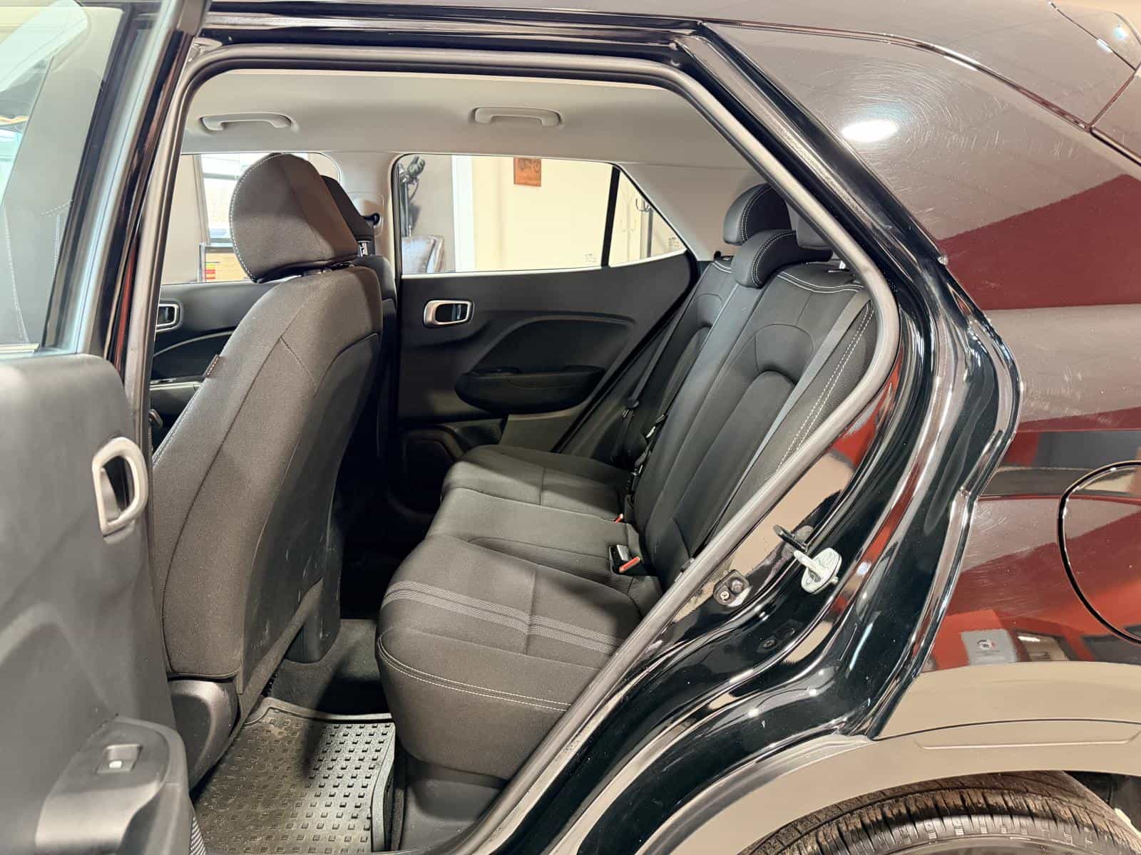 2023 Hyundai Venue Preferred - Image 13