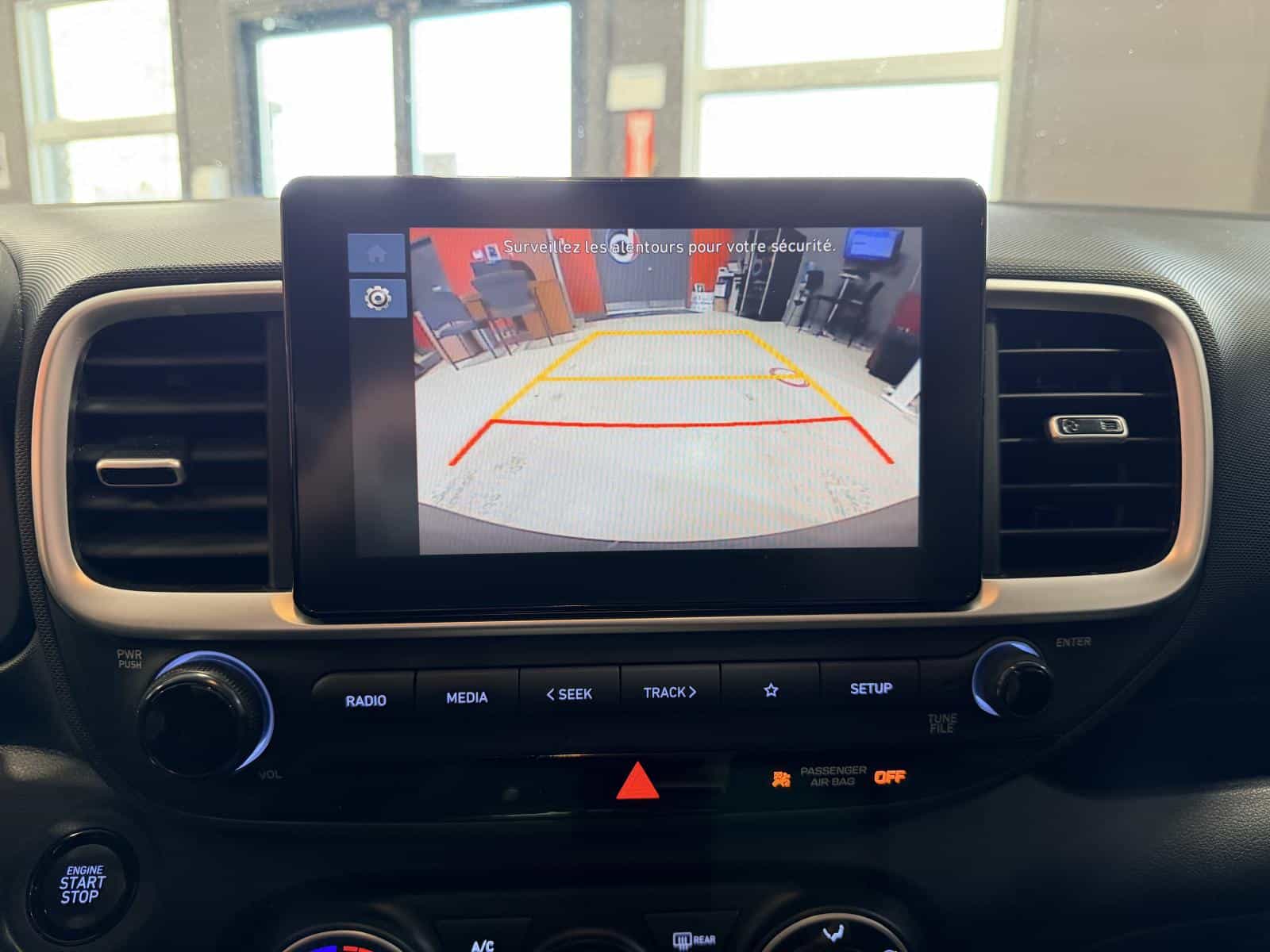 2023 Hyundai Venue Preferred - Image 24