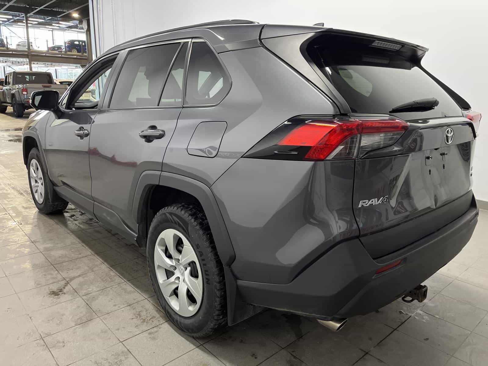 2021 Toyota Rav4 LE - Image 3