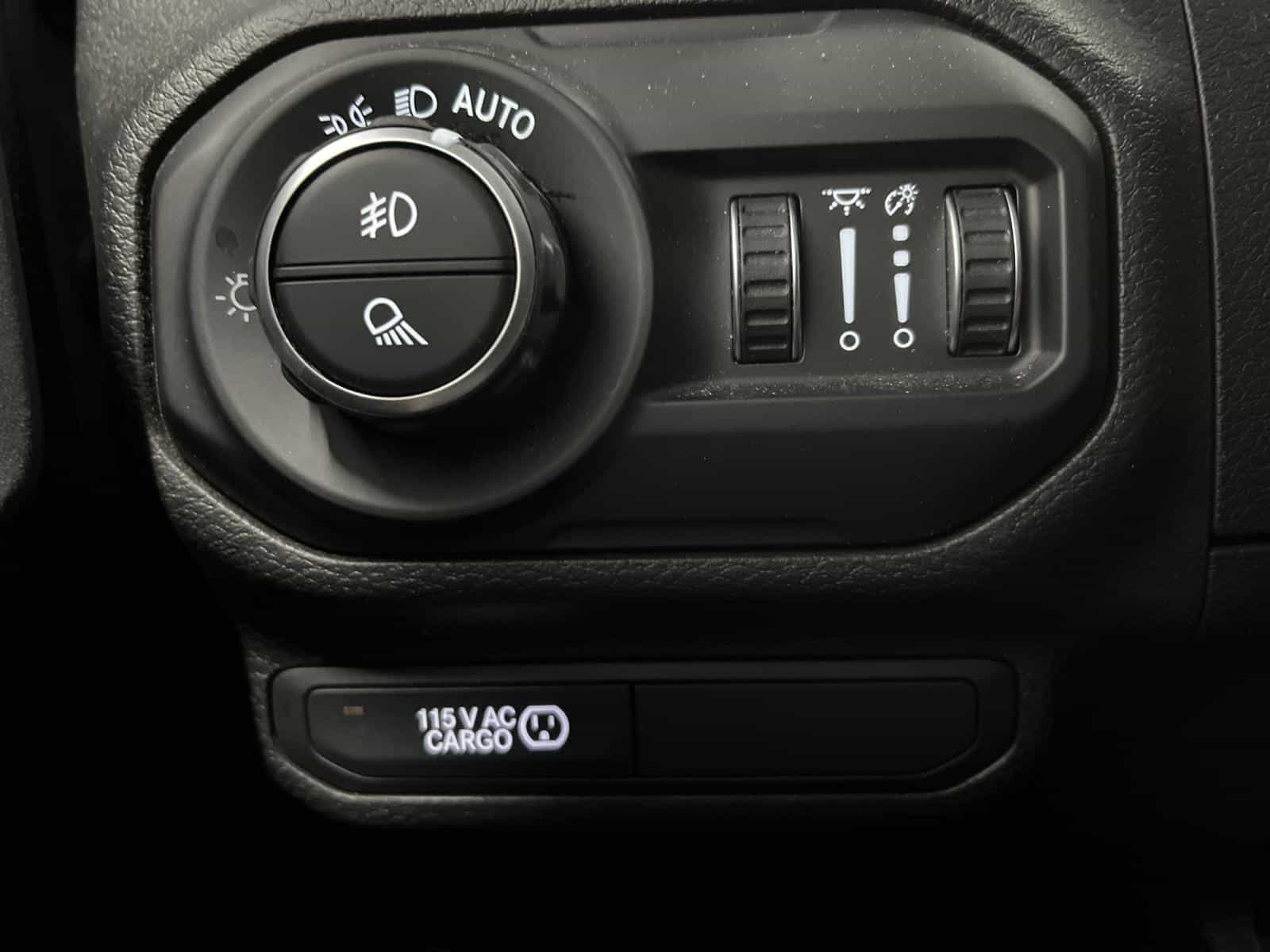 2021 Jeep Gladiator Sport S - Image 14